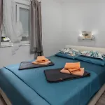 Luxurious In With Wifi Vikendica *