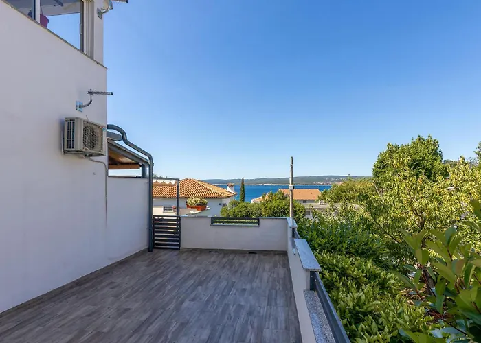 1 Bedroom Stunning In Tatil Evi Crikvenica