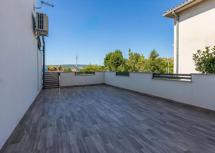 1 Bedroom Stunning In * Crikvenica